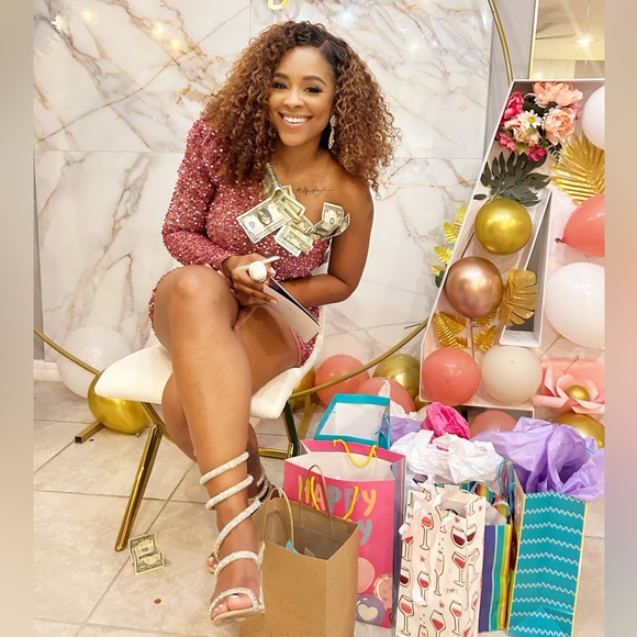 Meet your Posher, J - Picture 2 of 2